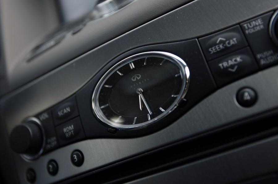  Infiniti G25 2012 года  (фото 12 из 30)
